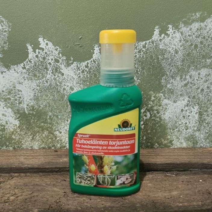 Neudorff Sprutzit tiiviste 250 ml Pyretriina ja rypsioljya sisaltava torjunta-aine kirvojen, kilpikirvojen,