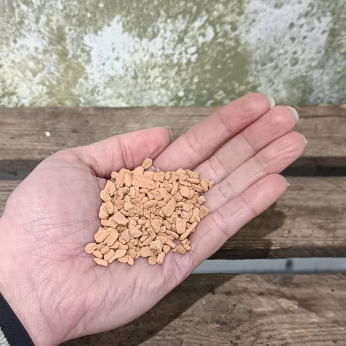 Seramis irtomyynti 1 litra Poltettu savirouhe litrahinnalla Seramis irtomyynti 1 litra Poltettu savirouhe litrahinnalla